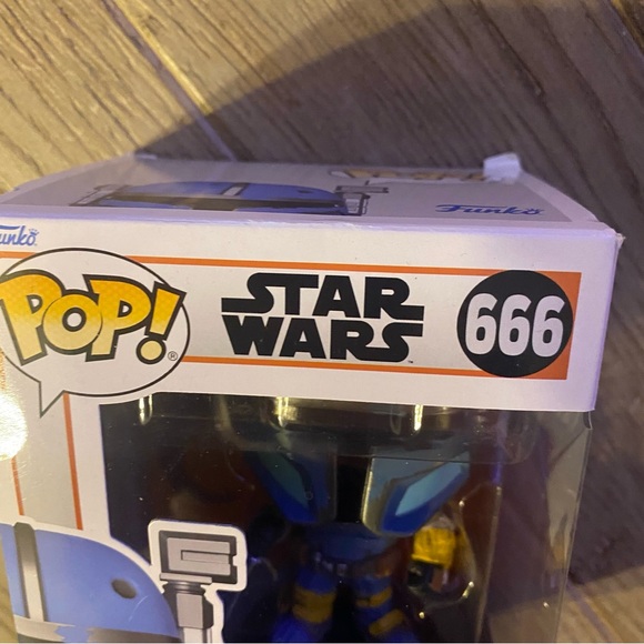 Star Wars: The Mandalorian: Paz Vizsla Funko Pop! Vinyl Figure #666 new - Picture 5 of 10